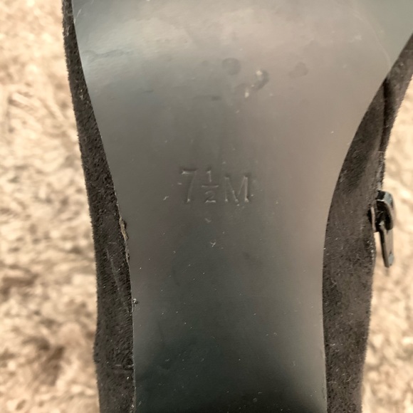 Diba Ankle Booties w/ Foot Pad - Picture 3 of 4